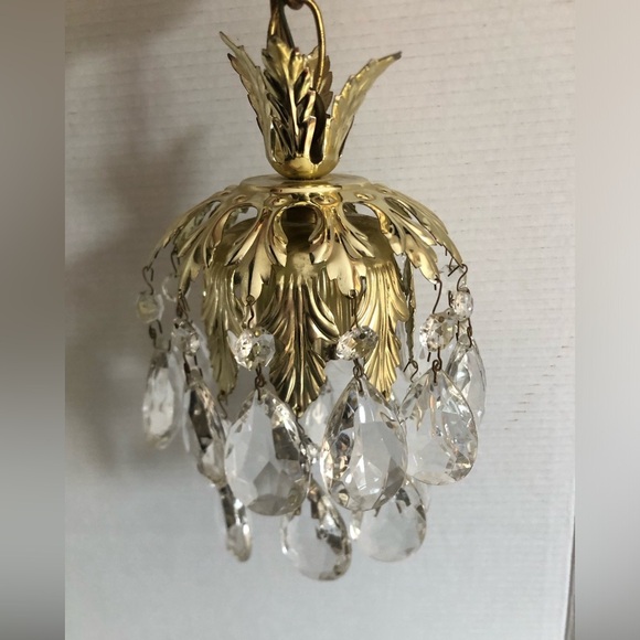 Vtg Mini Upside Down Layered Cake Crystal Chandelier - Picture 1 of 16